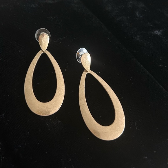 Free w/ Purchase 
Golden Tear Drop Stud Earrings - Picture 2 of 7